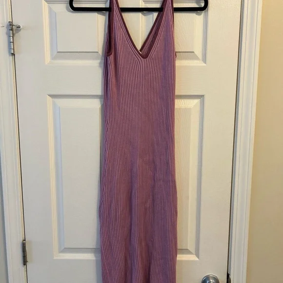 Abercrombie & Fitch Keyhole Midi Sweater Dress - Picture 3 of 4